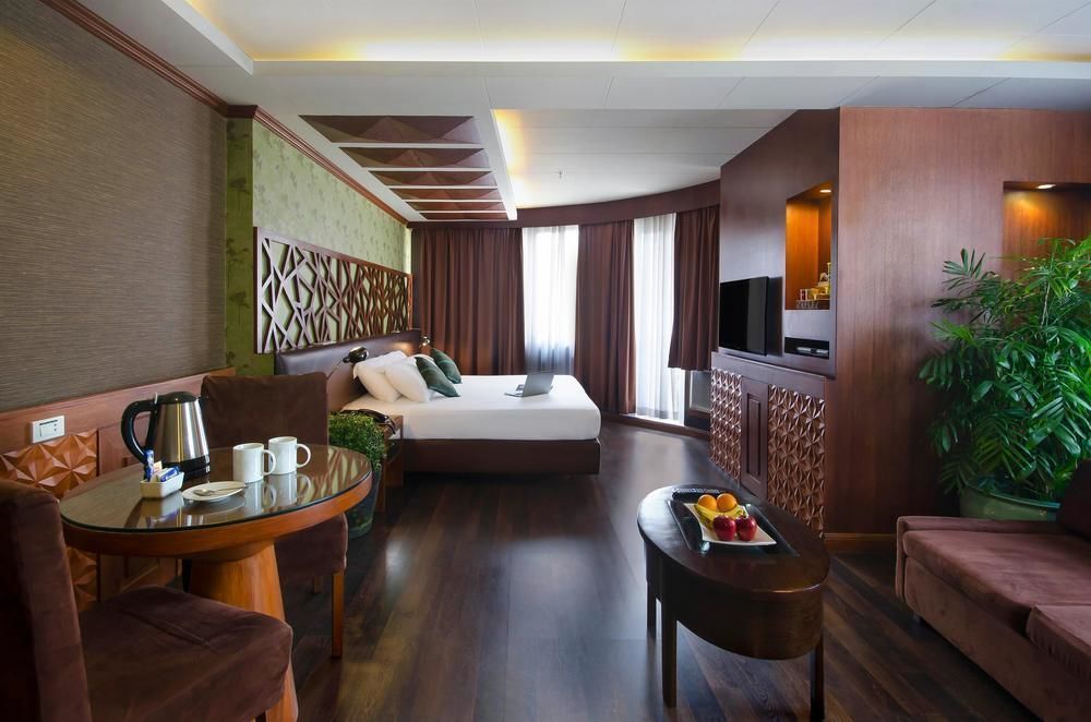 Hotel La Corona Manila 1