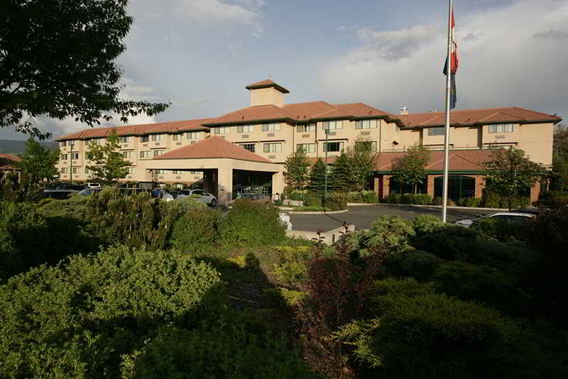 Kanata Kelowna Hotel and Conference Centre 2
