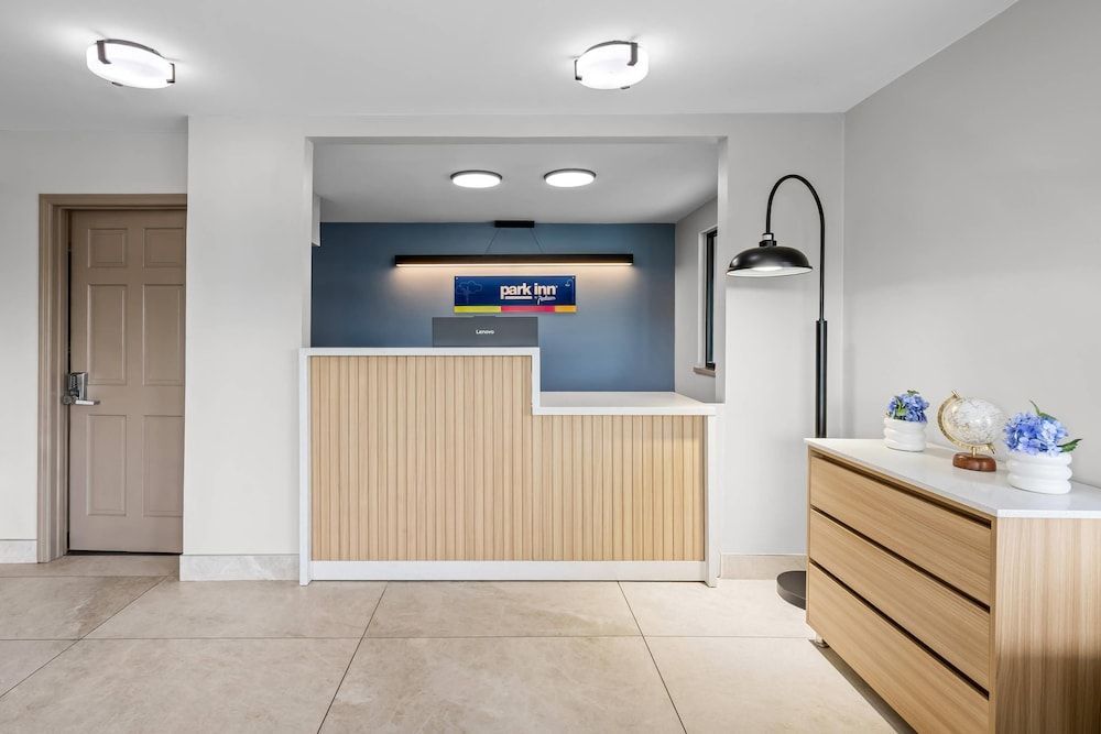 Park Inn by Radisson, Weldon - Roanoke Rapids 2