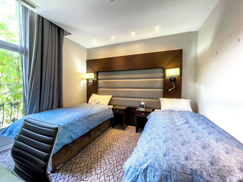 LHA Paddington 1