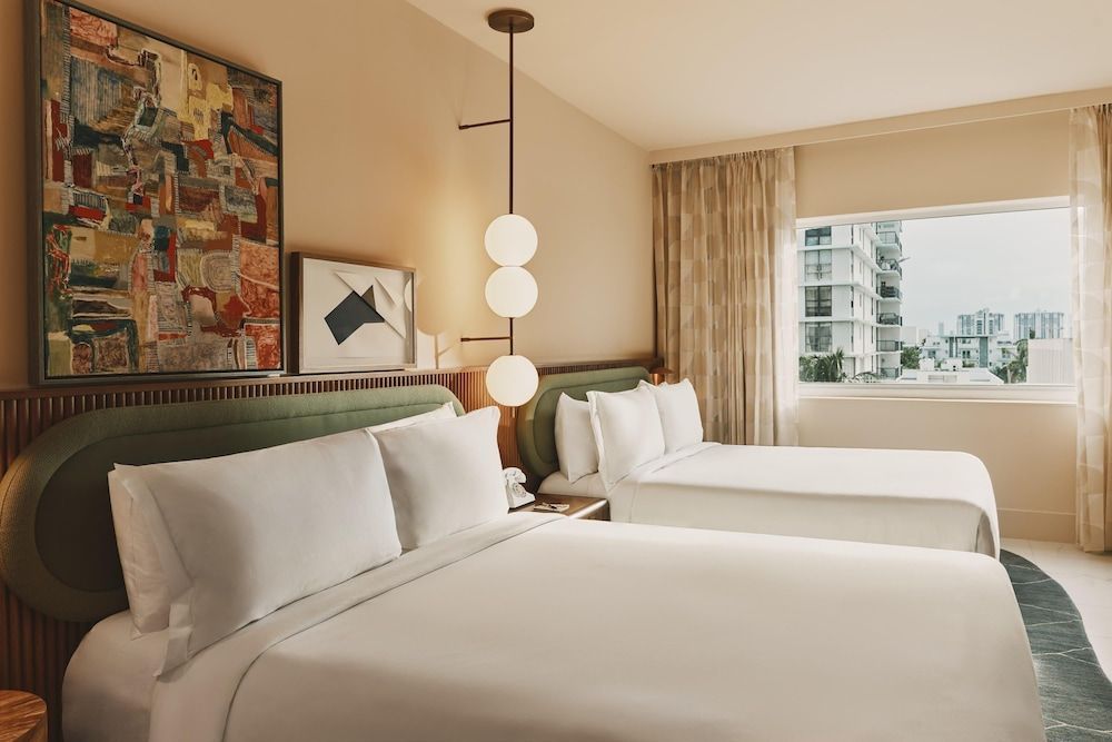 Nautilus Sonesta Miami Beach 1