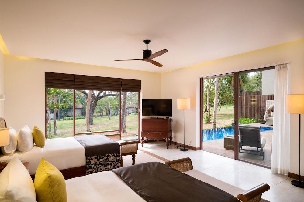 Anantara Peace Haven Tangalle Resort 1