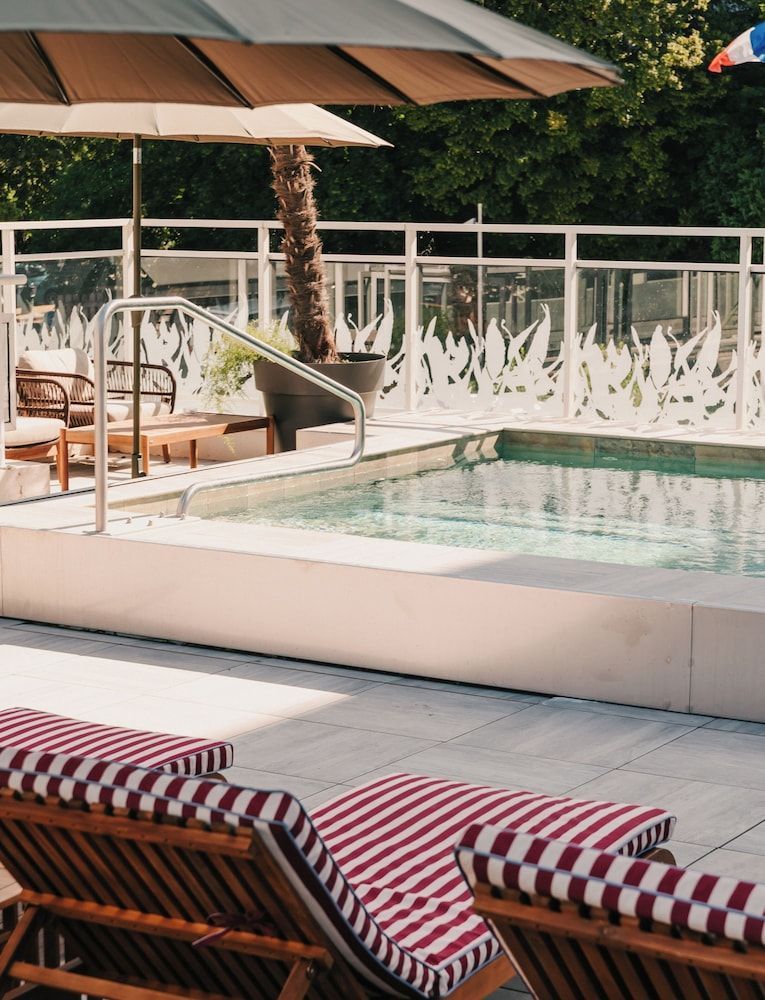 Le Riviera - Hôtel Restaurant & Spa 1