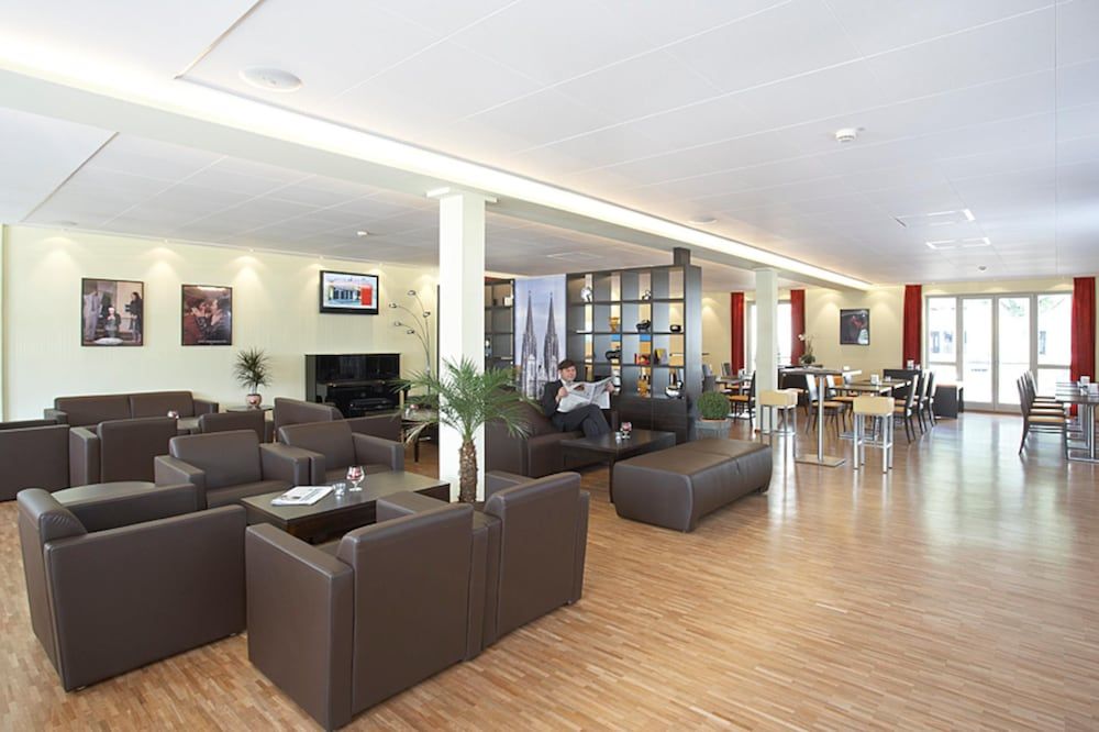 Hotel Central Regensburg CityCentre, Sure Hotel Collection by Best Western 2