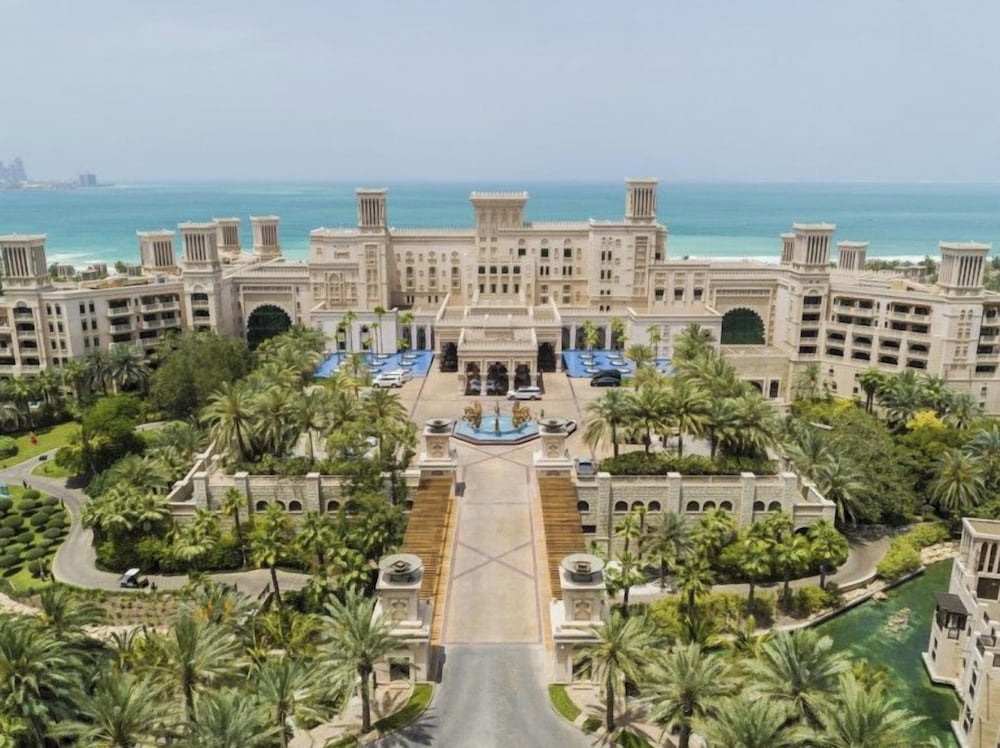 Jumeirah Al Qasr Dubai 1