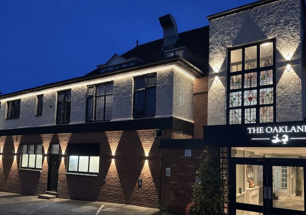 Oaklands Hotel 1