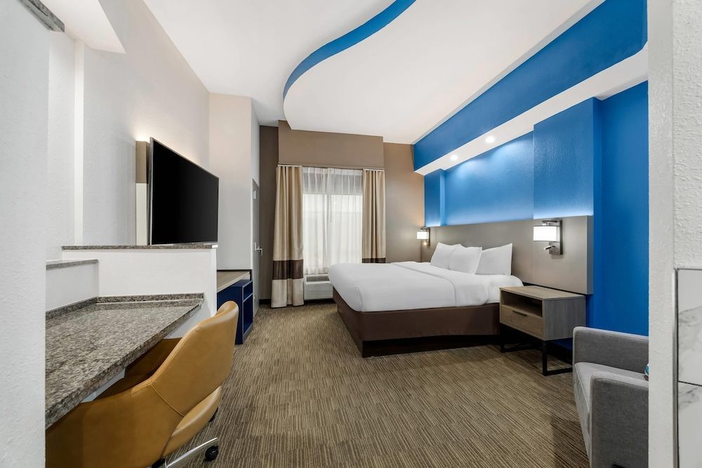 Comfort Suites Perrysburg - Toledo South 1