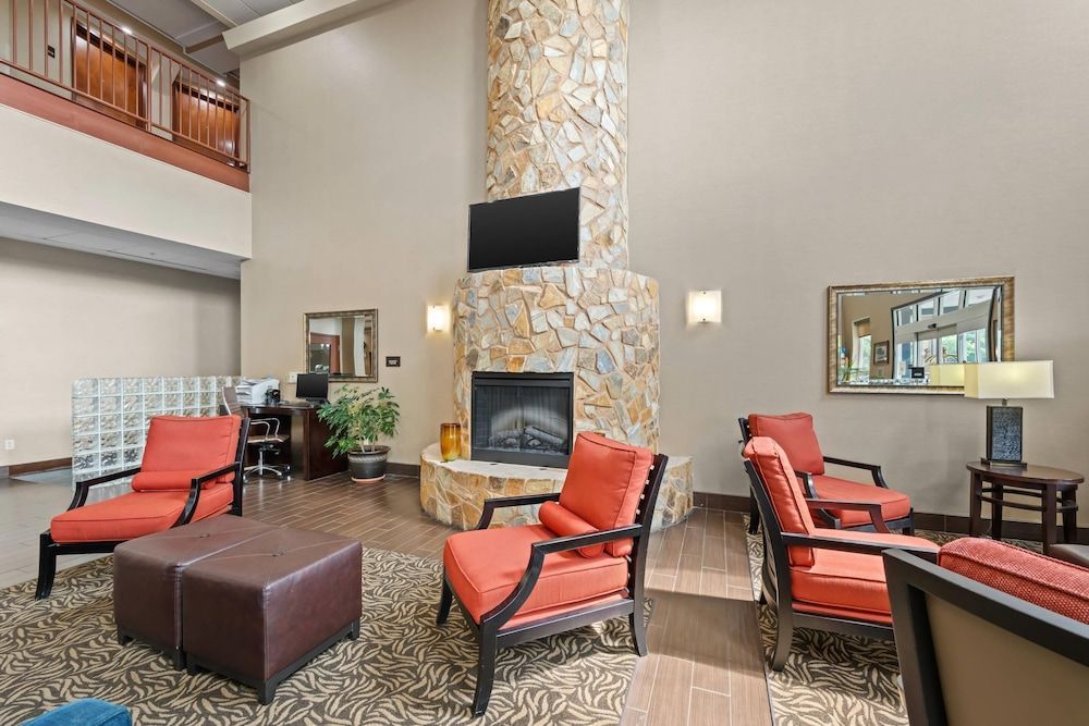 Comfort Suites Near Gettysburg Battlefield Visitor Center 2