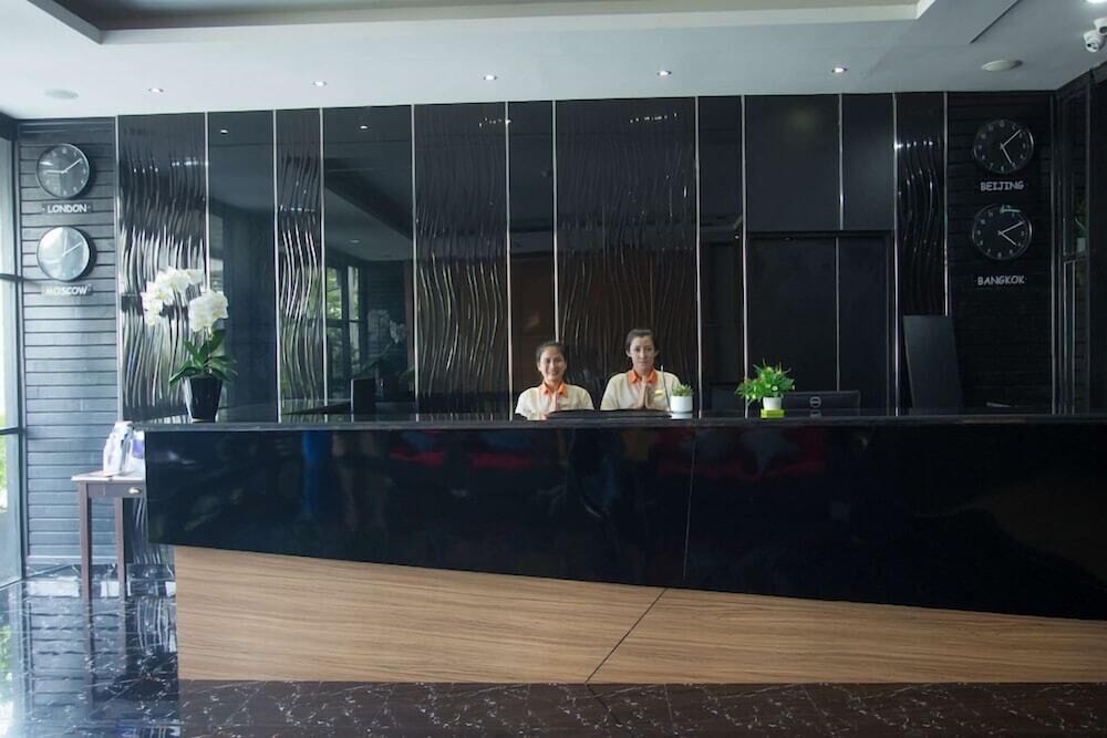 Golden Tulip Essential Pattaya Hotel 2