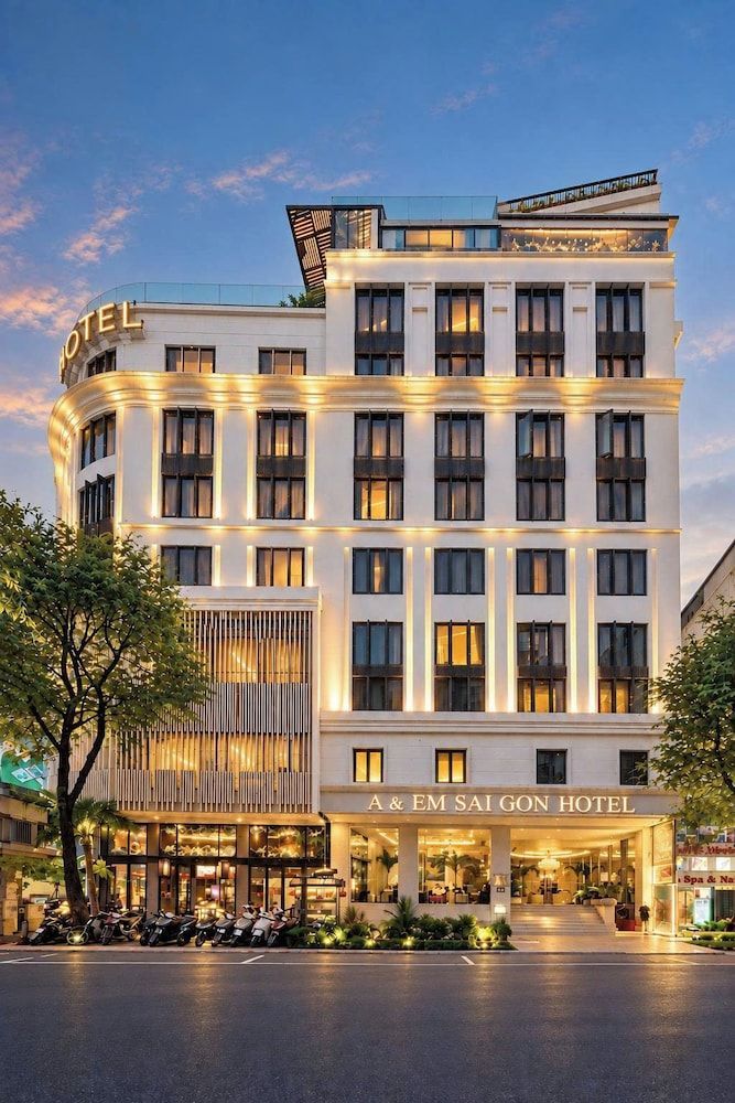 A&EM Saigon Hotel 1