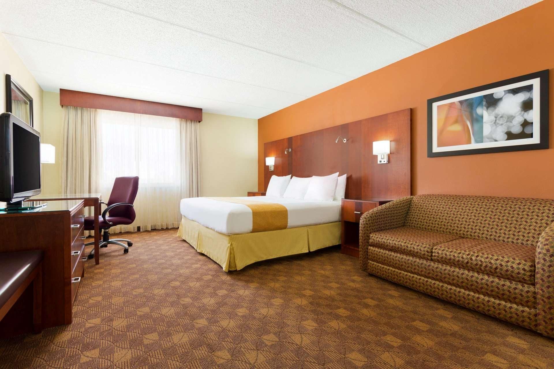 Radisson Hotel Akron-Fairlawn 1