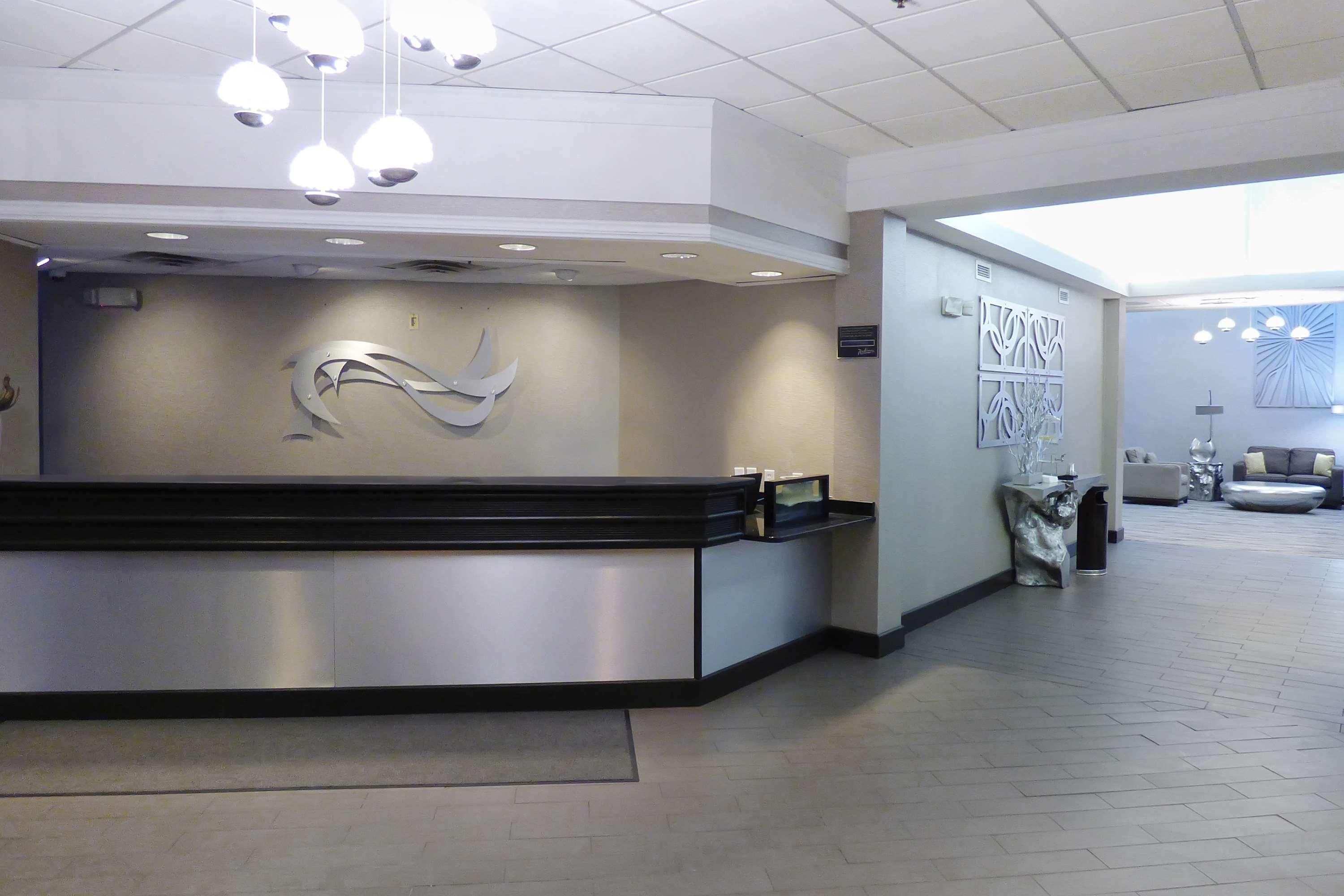 Radisson Hotel Akron-Fairlawn 2