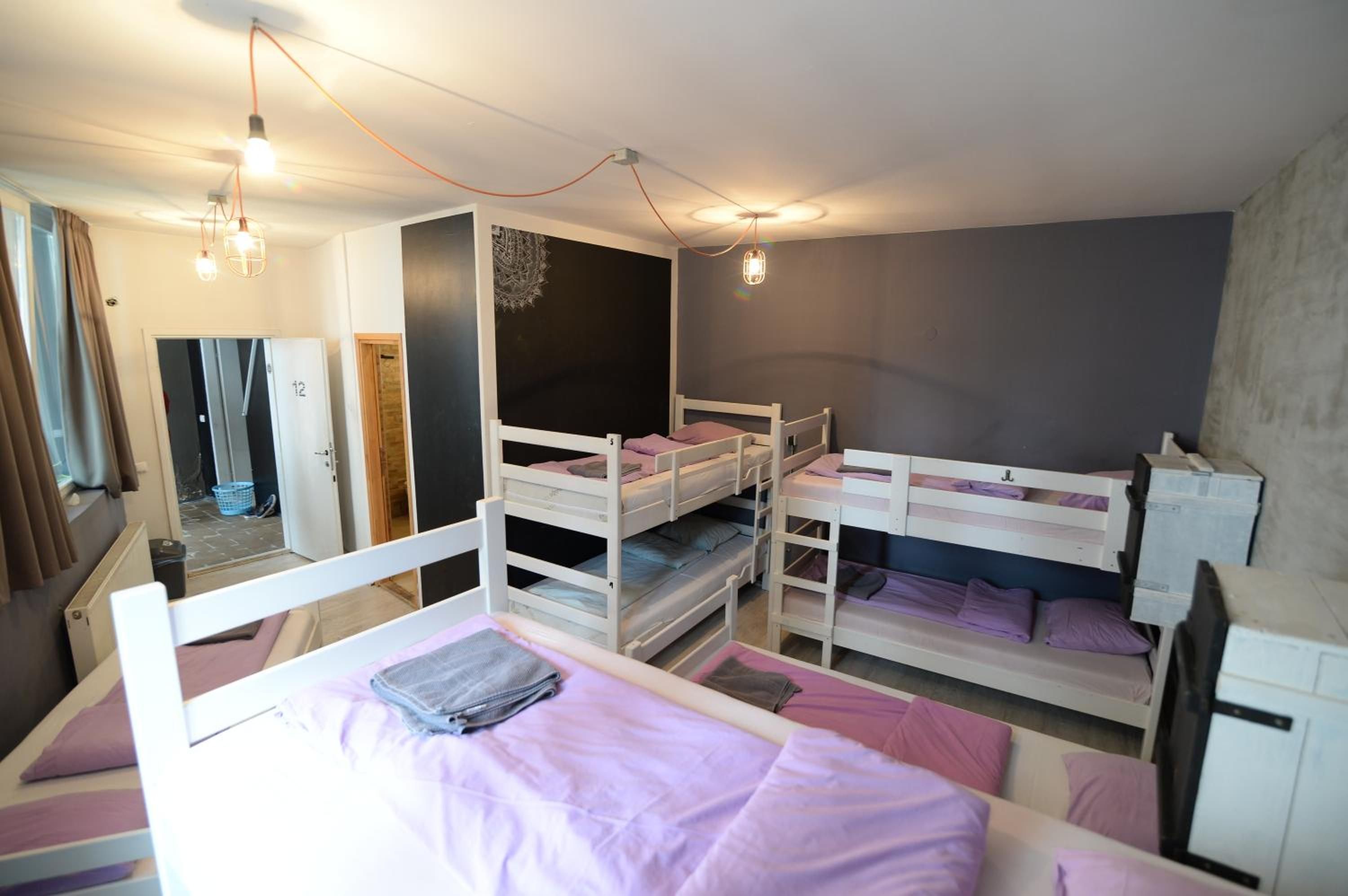 Hostel Fair and Square 2