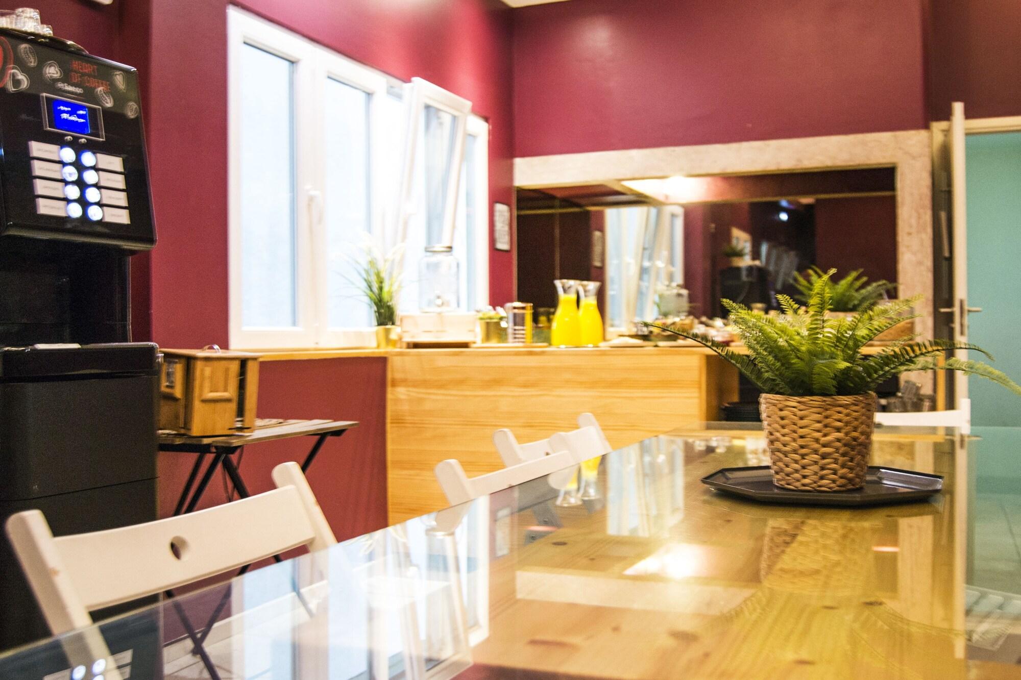 Avenue Hostel & Suites 2