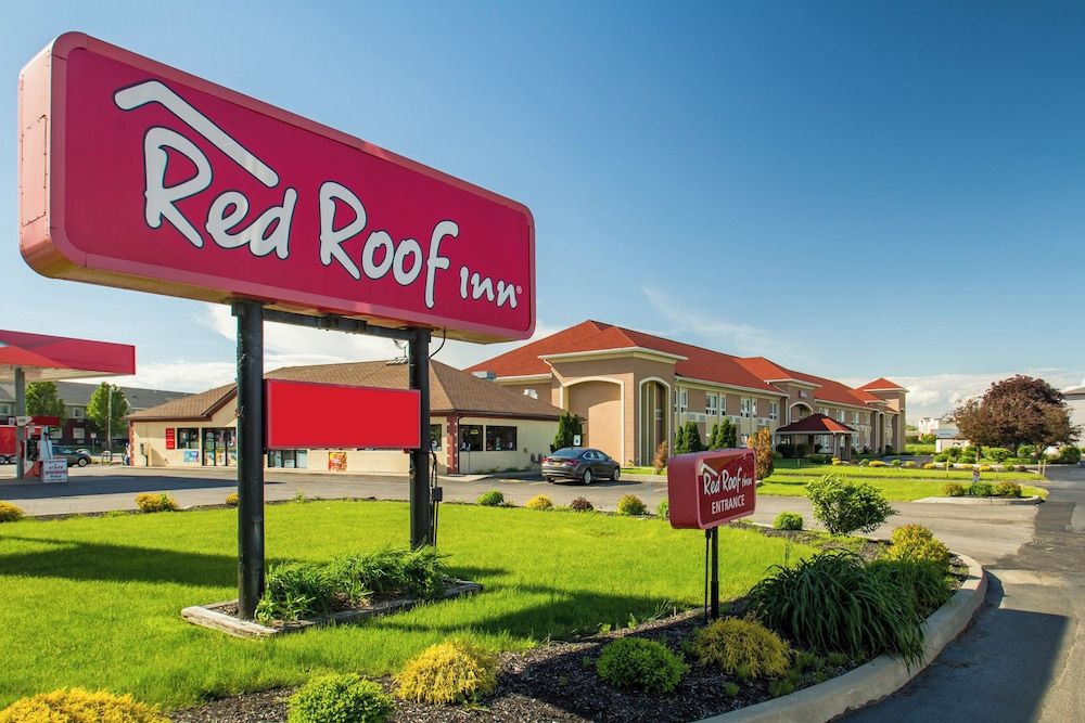 Red Roof Inn Batavia 1