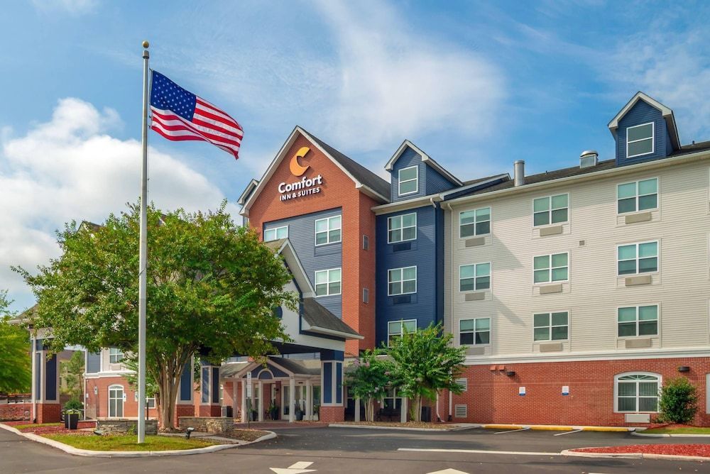 Comfort Inn & Suites Concord - Kannapolis 1