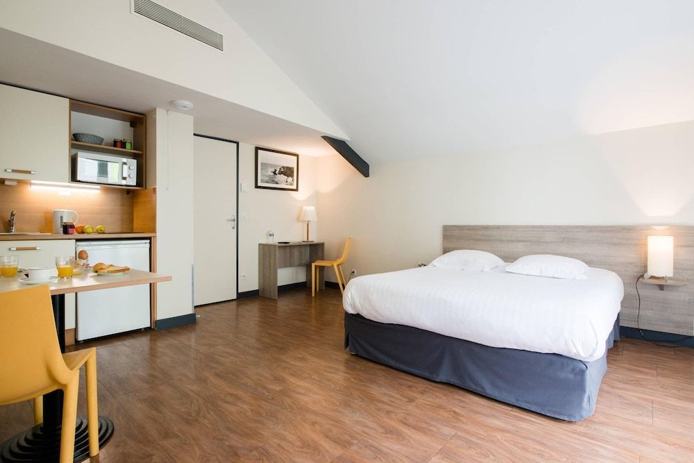 Comfort Aparthotel Saint-Nazaire Les Portes de l Ocean 1