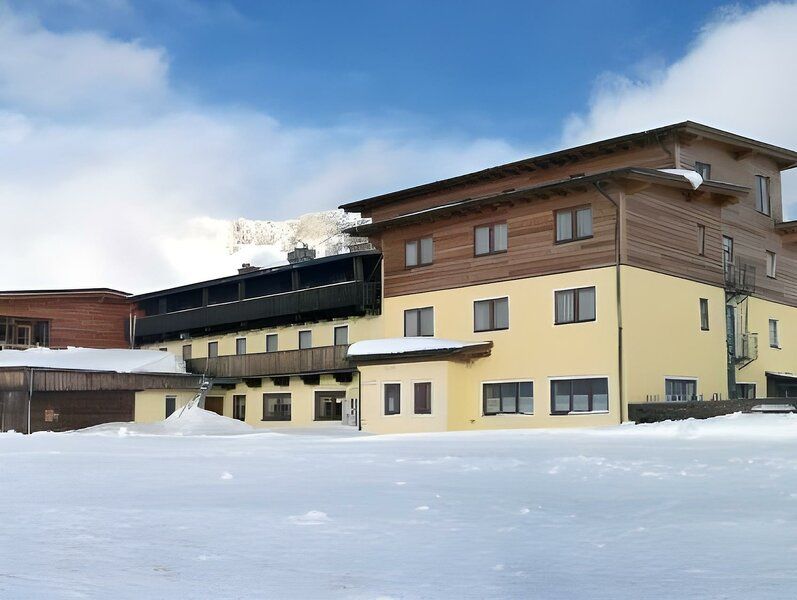 Wallackhaus RegioJet Hotels 1