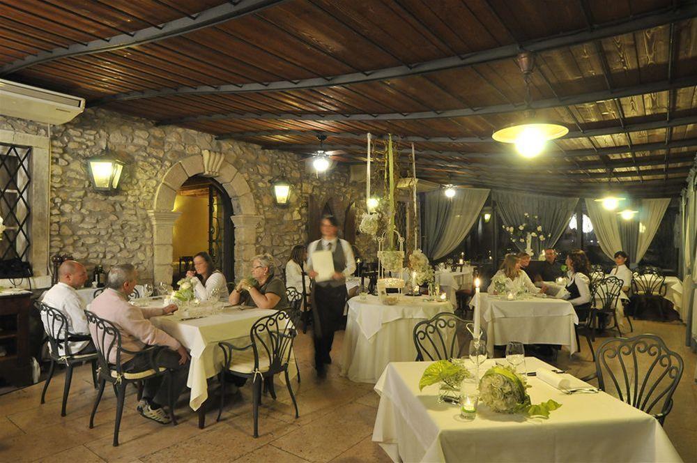 Corte Impero Hotel & Restaurant 1