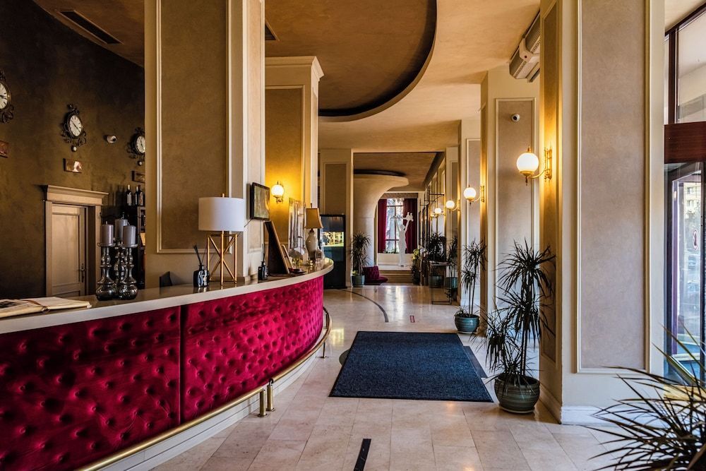 Grand Hotel Traian 2