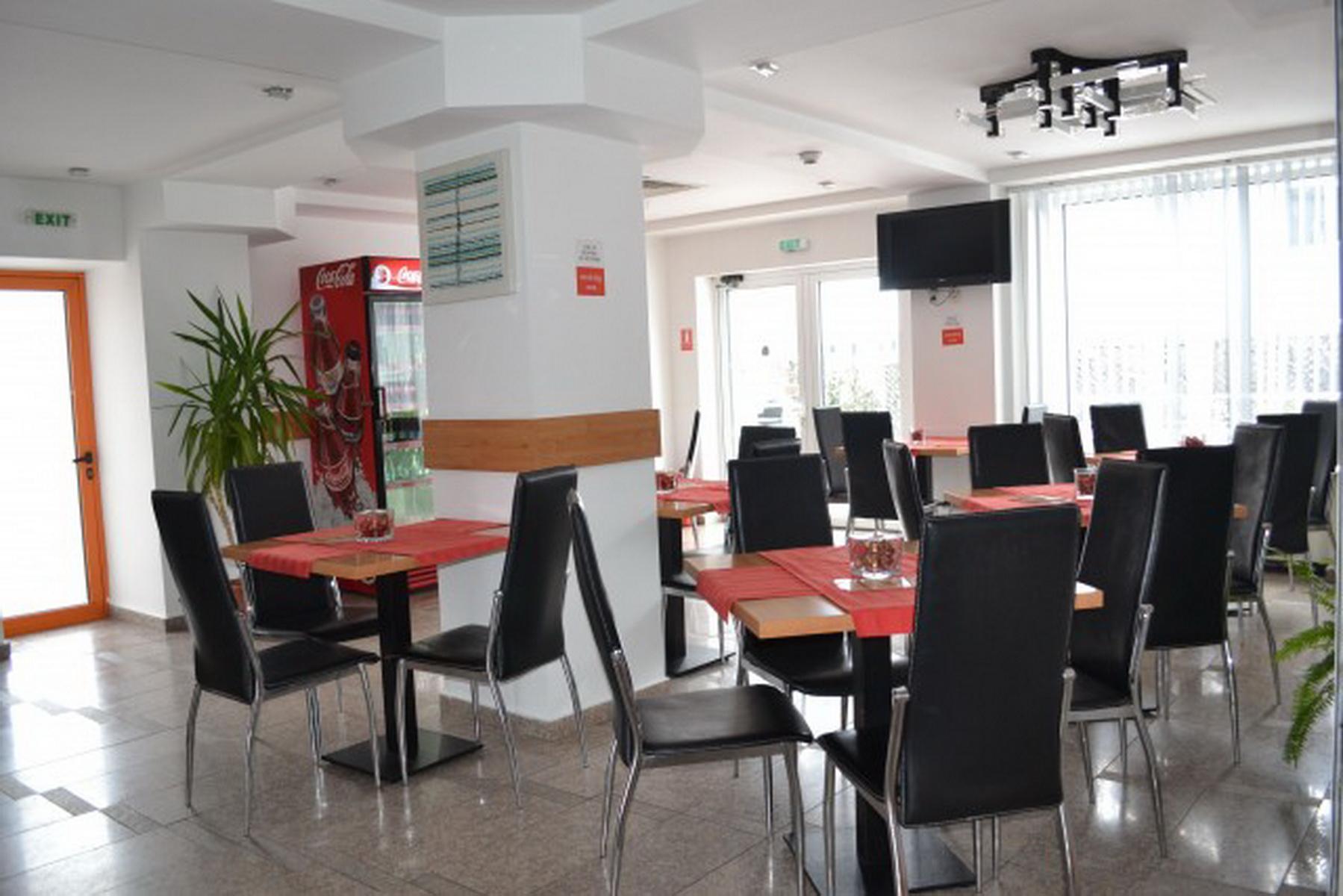 Plus Hotel 1