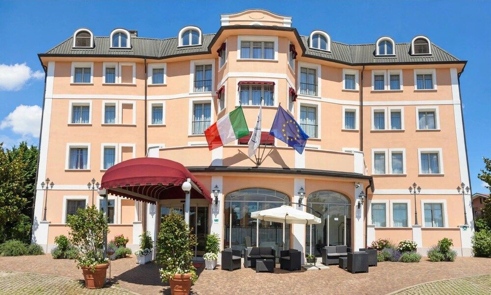 Green Hotel 1