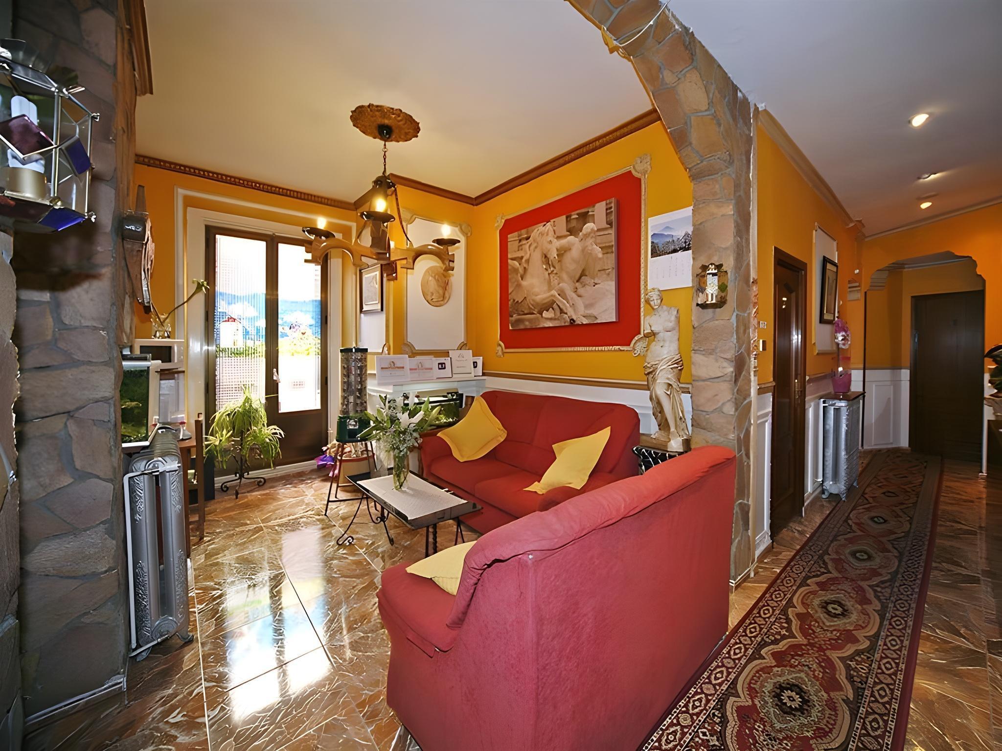 Hostal Comercial 1
