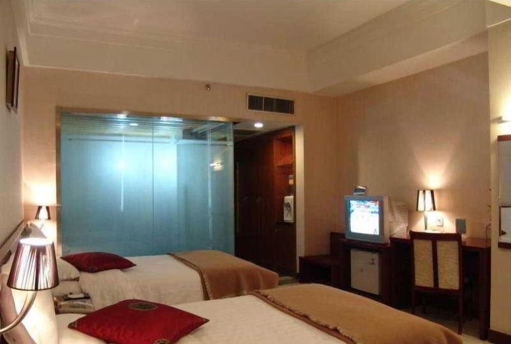 Kunming Golden Spring Hotel 2
