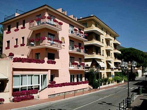 Hotel Mimosa 1