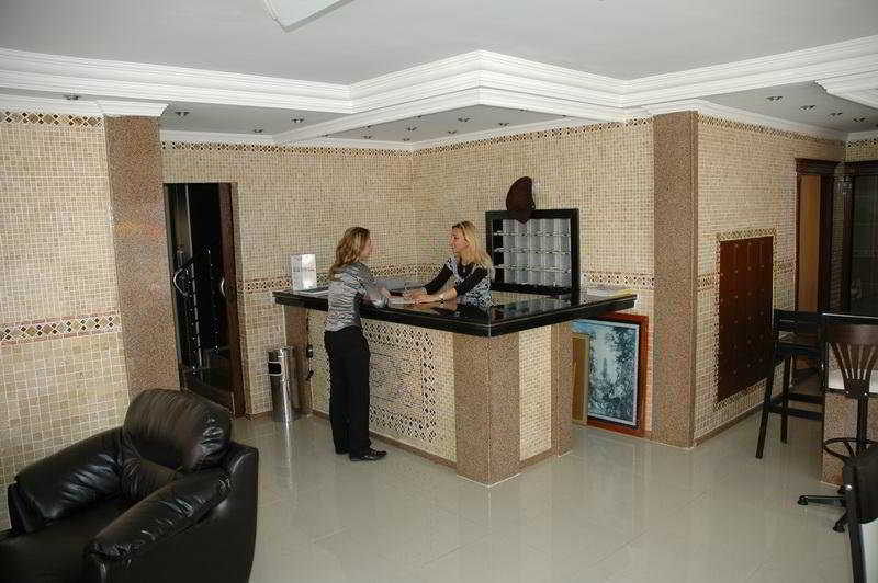 Basil's Apart Hotel 2