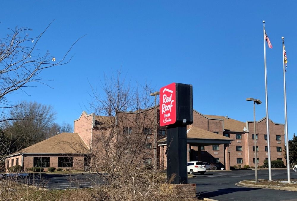 Red Roof Inn & Suites Chestertown 1