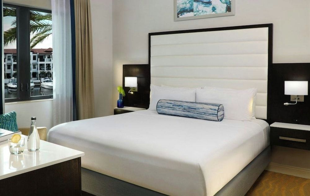 Naples Bay Resort and Marina 1