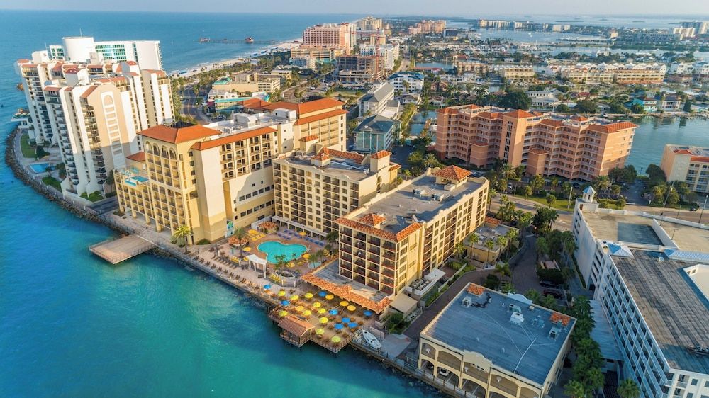 Holiday Inn & Suites CLEARWATER BEACH by IHG 1
