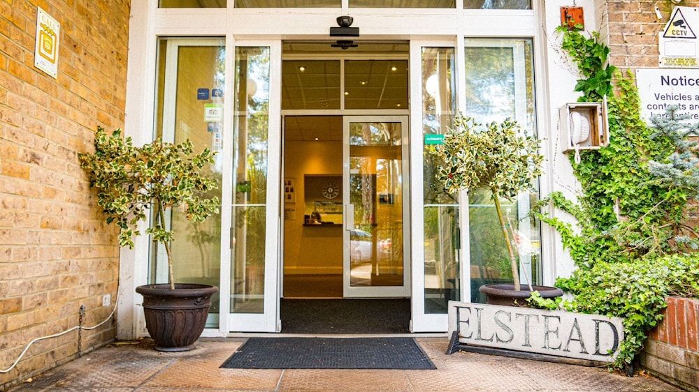 Elstead Hotel 1