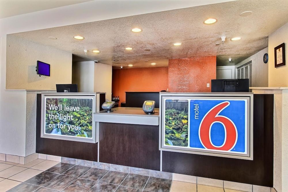 Hotel B5 Watsonville, CA - Monterey Area 2