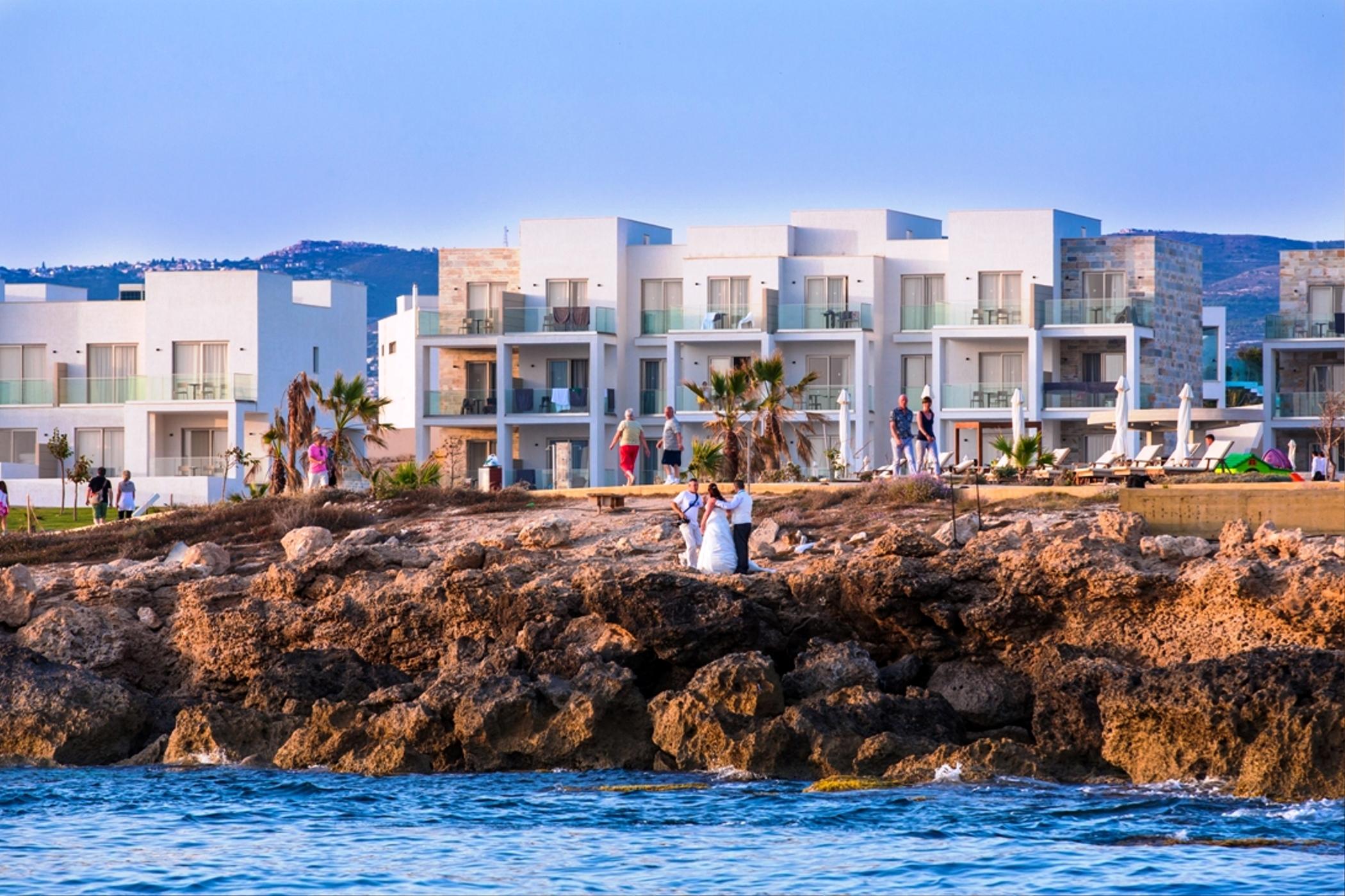 Amphora Suites 1
