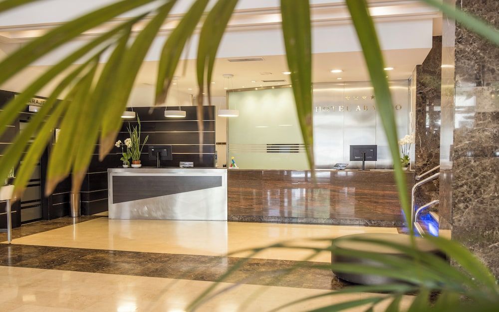 Hotel ILUNION Abando Bilbao 2