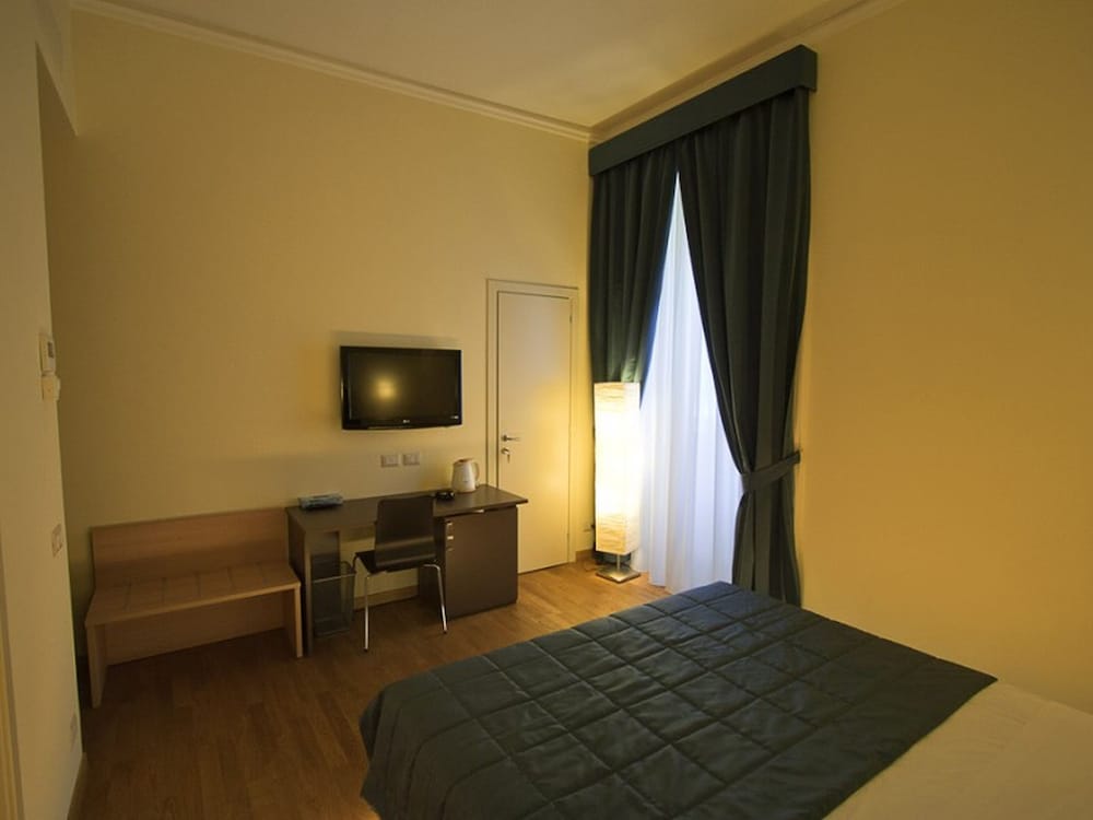 Rome Armony Suites 2