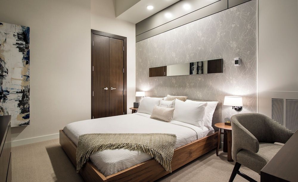 Courtyard by Marriott Calgary South 2