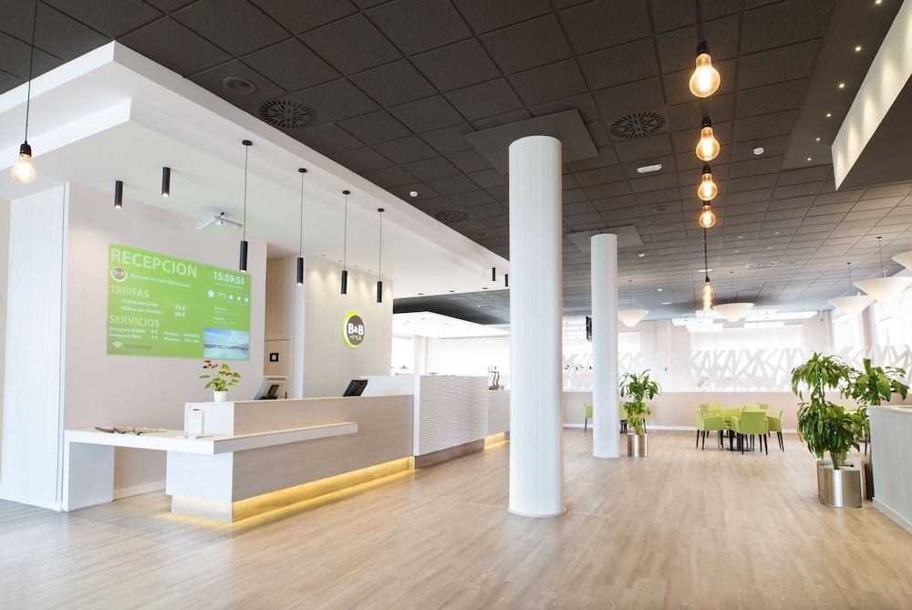 Paris - Costa Blanca - B&B HOTEL Alicante - Costa Blanca