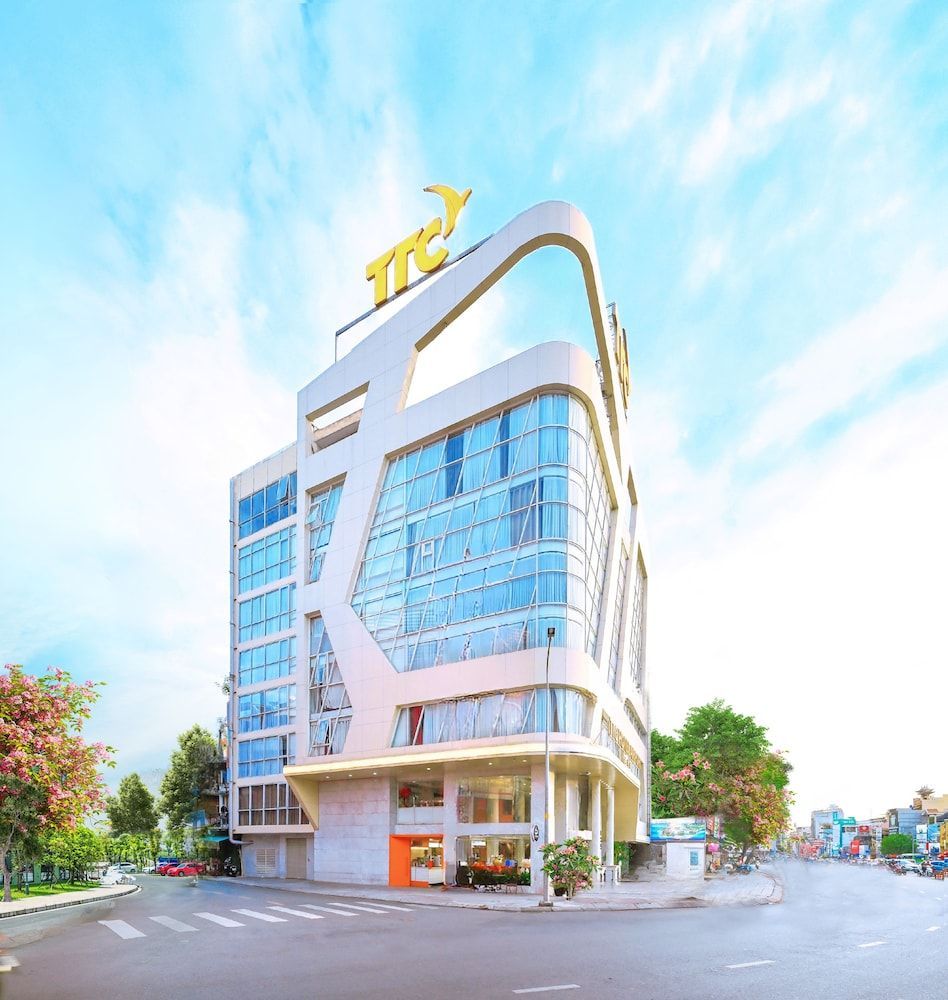 TTC Hotel Deluxe Airport 1