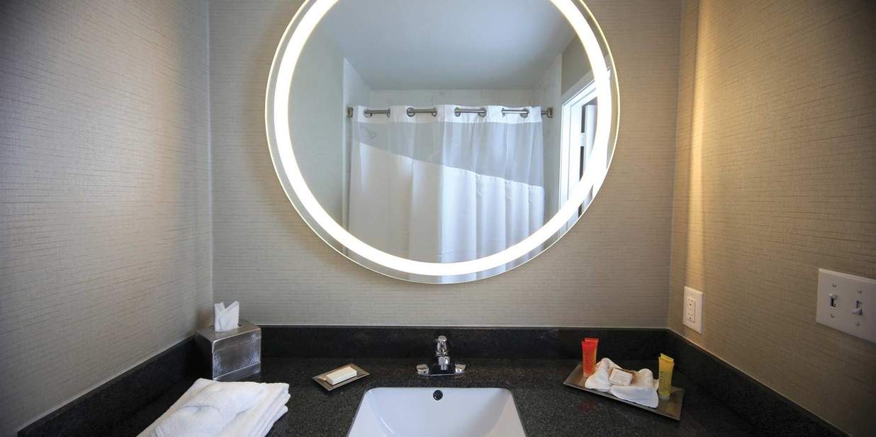 Surfbreak Virginia Beach Oceanfront, an Ascend Collection Hotel 1