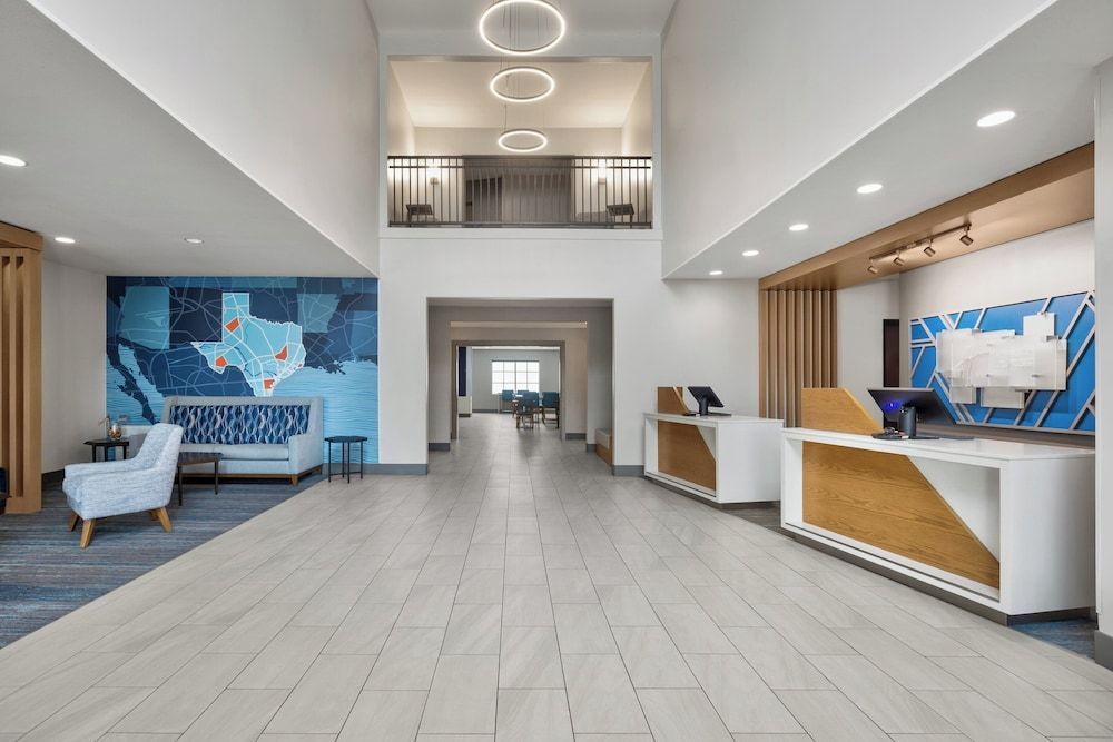 Holiday Inn Express & Suites MARBLE FALLS by IHG 1
