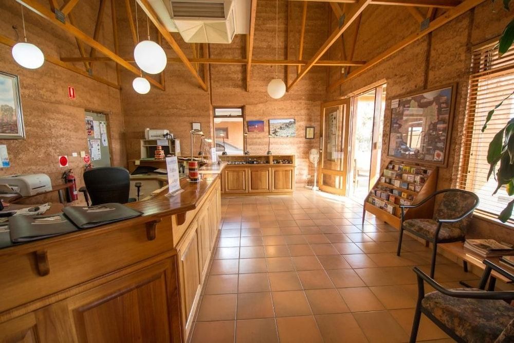 Mud Hut Motel 2