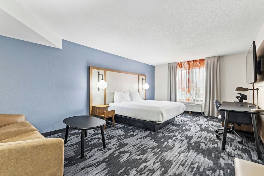 Fairfield Inn & Suites Clarksville 1