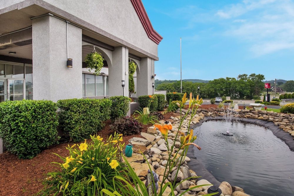 Red Roof Inn New Stanton 1