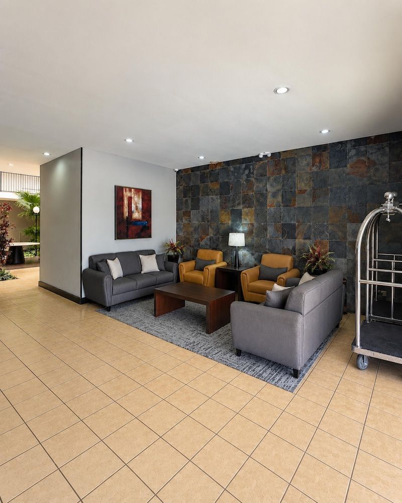Best Western PLUS Monterrey Airport 2