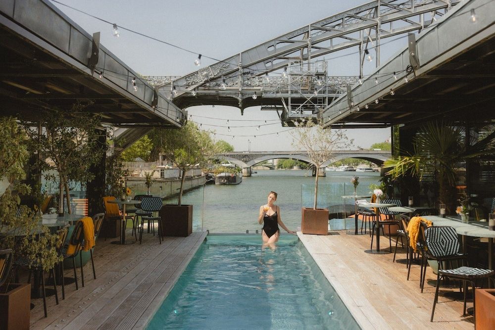 Hotel OFF Paris Seine 1