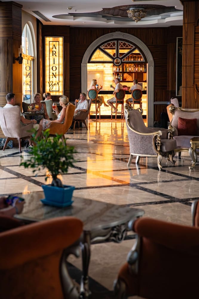 Oz Hotels Sui 2