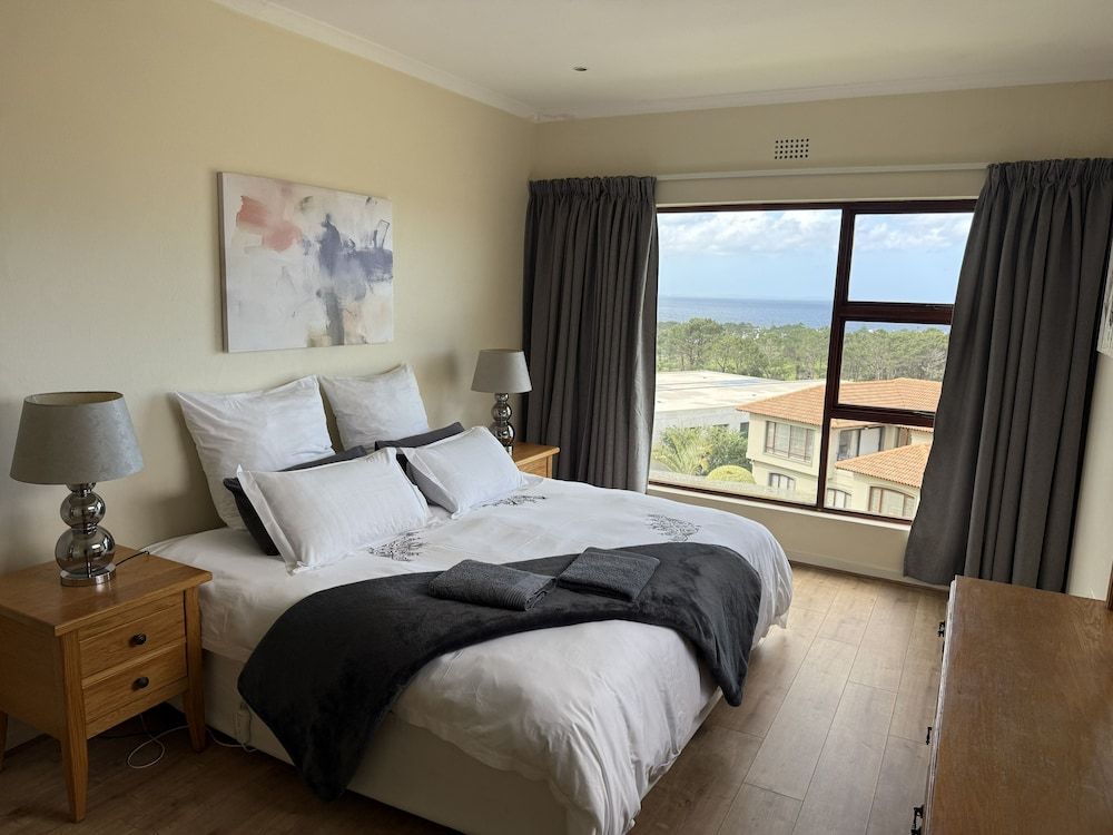 Hermanus Heights Villa 1
